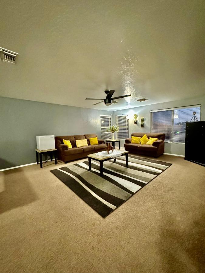 Cozy Private Room With Shared Bathroom Inside A House Phoenix Exterior photo
